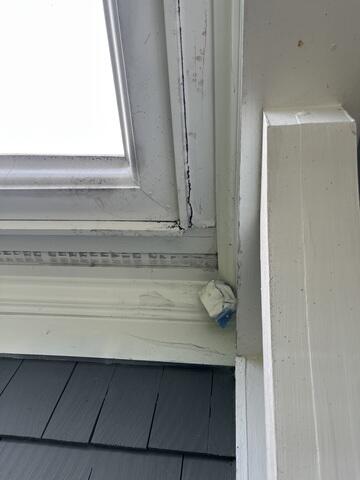 Cracked soffit/fascia