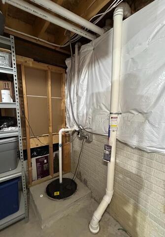 Interior Portion and Sump Lid