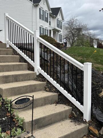 White 36" Superior T Vinyl Railing/ Round Black Aluminum Balusters