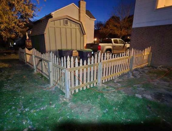 Natural Concave Gothic Picket Pressure Treated Wood/ (1) Double 8' gate