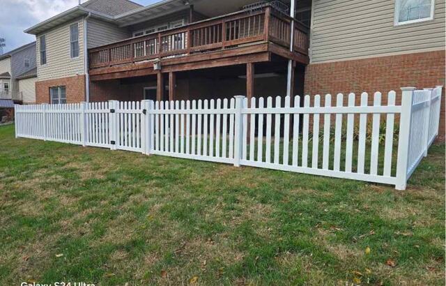 4' Olympic Picket White Vinyl Fence/ (1) gate / New England Caps