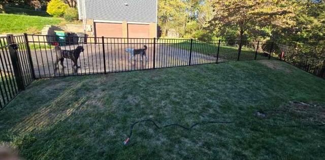 Black 48" Classic / Residential Grade / 3 Rail / Flush Bottom, Aluminum Fence / (3) 4' gates