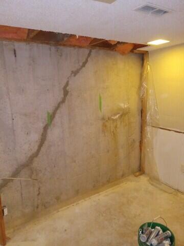 Large Diagonal crack