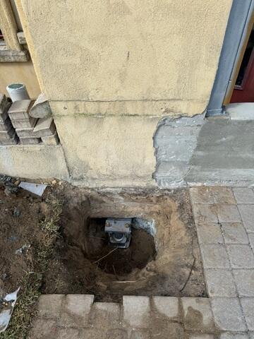 Interior Excavation Begins to Reach the Failing Support Zone