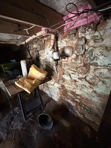 Crawl Space Water Seepage