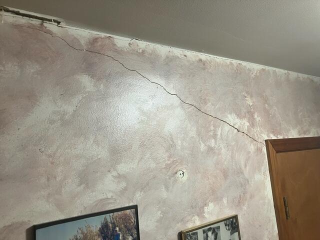 Interior Wall Cracks