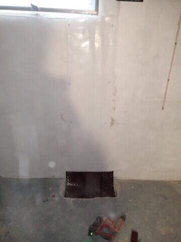 Vinyl membrane and drainage matt.