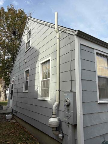 Small Cape Cod Layout with Simple Foundation Access