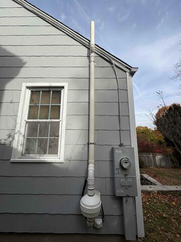 Small Cape Cod Layout with Simple Foundation Access