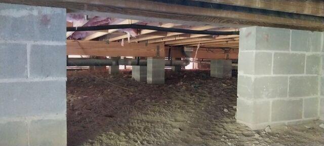 Crawlspace that is open to the Elements