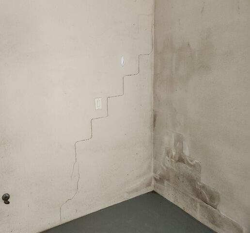 Foundation Wall Cracks