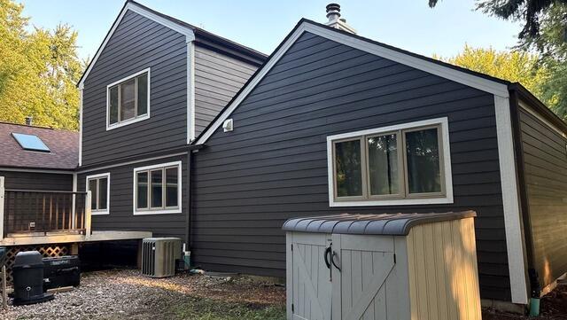 Beautiful siding. Bold impression!