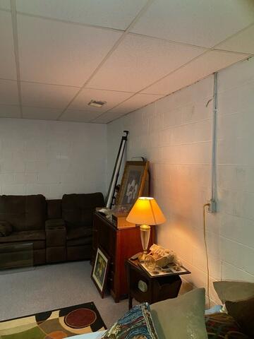 Visible Water Damage & Early Signs of Basement Moisture