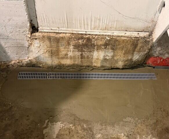 TrenchDrain Grated Basement Drain