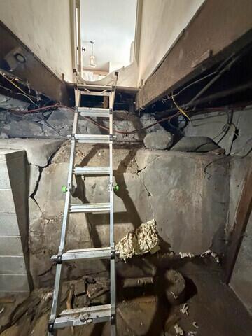 Before Coggon, IA Wall Restoration