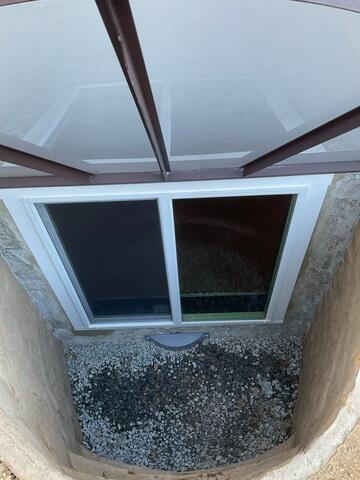 Everlast Window Insert