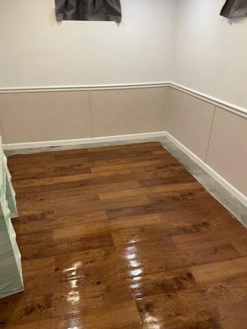 Everlast Wall Panels and ThermalDry Flooring