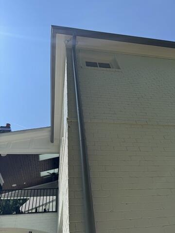 Gutter Reaplced and Downspout Reapired