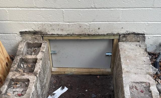 EverLast Crawl Space Door
