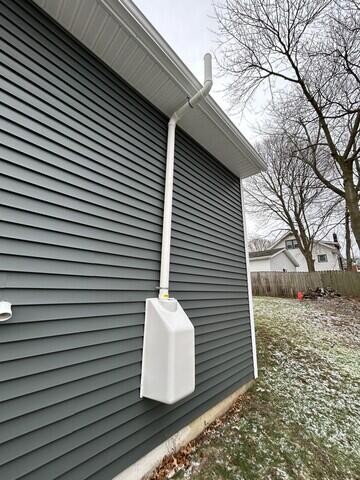 Exterior portion with fan cover