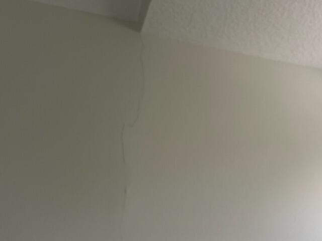 Interior Wall Cracks