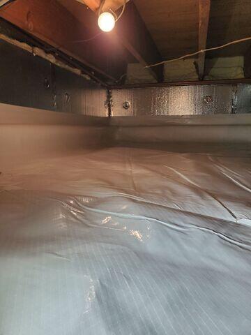 Fully Sealed Crawl Space with CleanSpace & SilverGlo