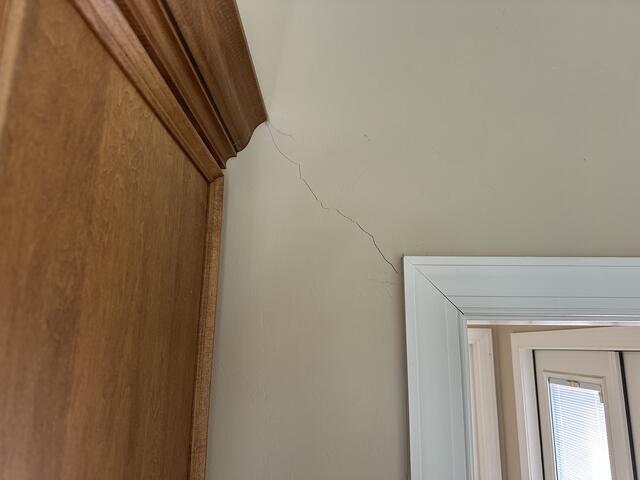 Crawlspace Repair Solves Interior Wall Cracking