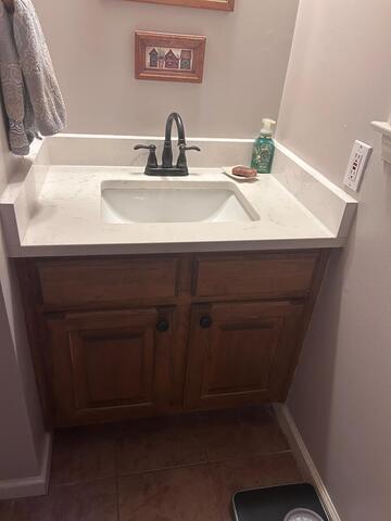 New sink and fixtures