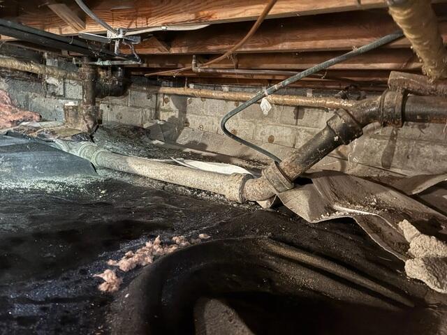 Crawl Space Causes Cold Floors in Southfield, MI Home