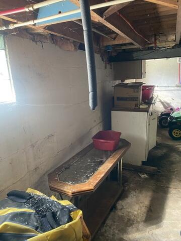 Large Horizontal Cracks in Basement Wall