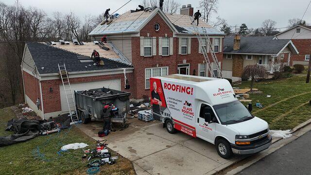 Middle of Roof Repair in Covington, KY