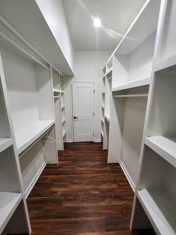 Walk-in Closet
