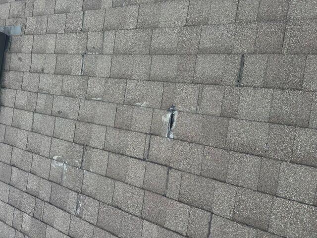 Damaged asphalt seam