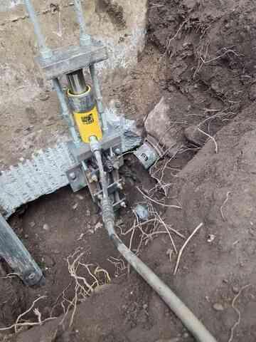 Hydraulic Push Pier Installation