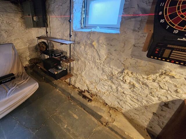 Signs of Foundation Settlement