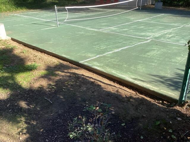 Cracked Concrete Court Section Before Repair in Fallbrook CA