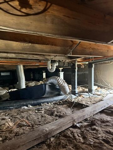 Crawl Space Before