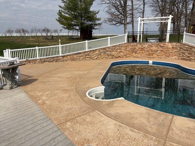 Pool-Deck Repair