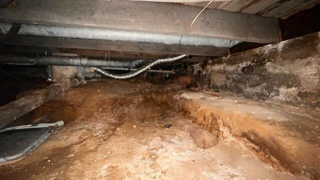 Crawl Space Before