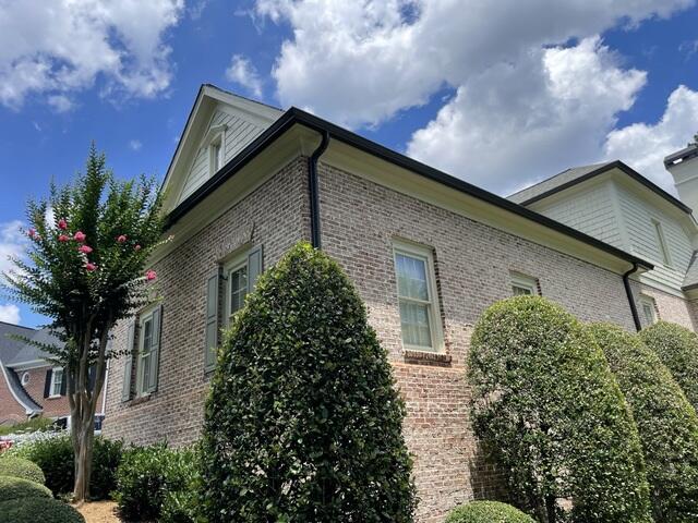 New downspout and utter guards installation