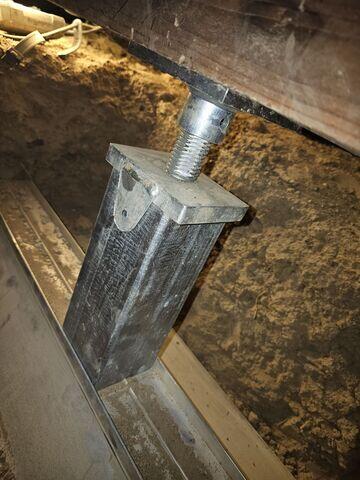 Crawl Space Support Jacks