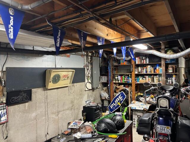 Basement Before Insulation