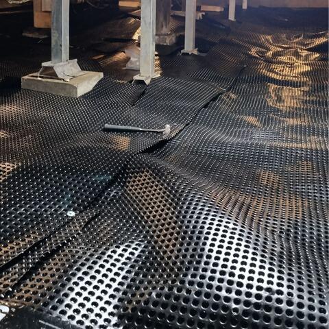 Une base plus contrôlée