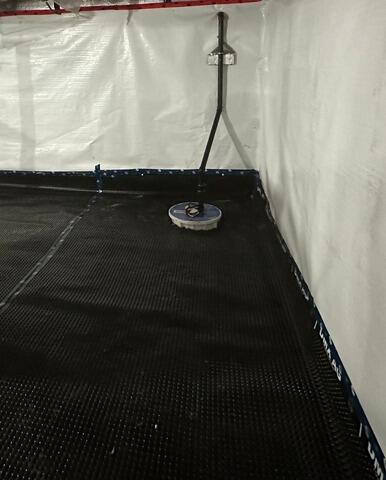 Ajout des SmartJack pour renforcer la structure, combiné au système WaterGuard pour capter et rediriger efficacement l'eau vers le système d'évacuation.