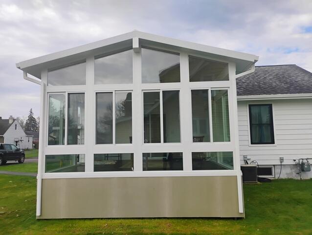 Four Season Sunroom in Scotia