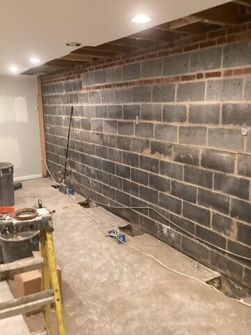 Bowing Wall
