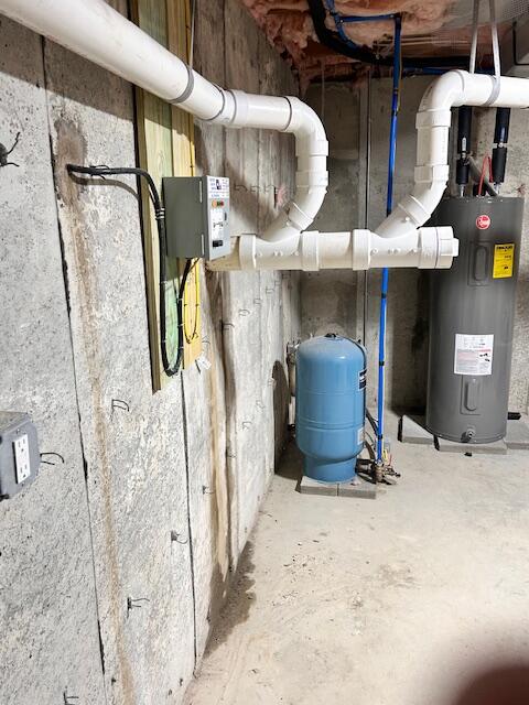 Leaking Wall Crack