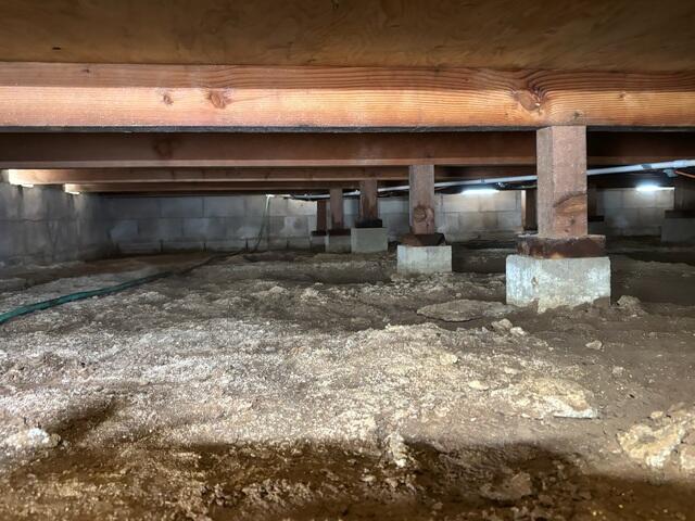 Unsealed Crawl Space Before Encapsulation in Encinitas, CA