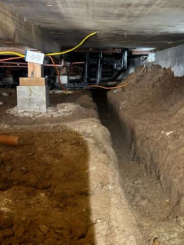 Crawl Space Drainage and Moisture Control Preparation in Encinitas
