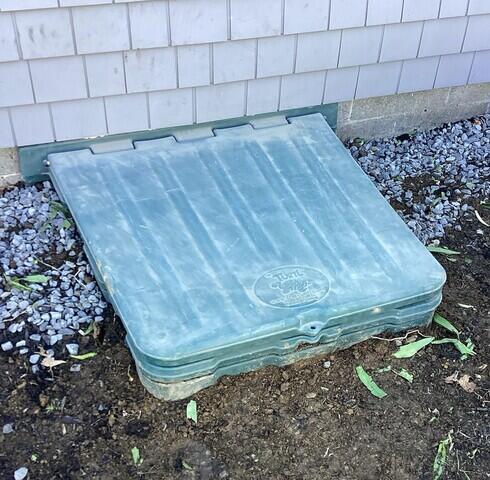Turtl Crawl Space Access (Closed)